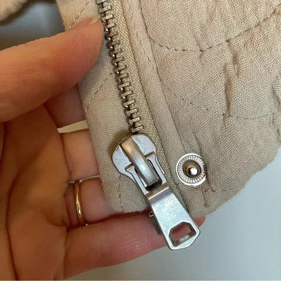 7 For All Mankind beige cotton quilted cropped  jacket - Picture 3 of 7